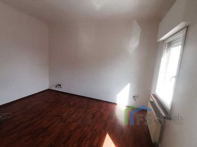 Helle und gut geschnittene 2-Zimmer-Wohnung in Gürzenich