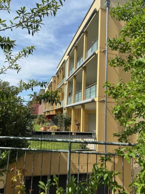 RESERVIERT!!!!2.-Zi.-Wohnung für SENIOREN in Bad Bellingen.......