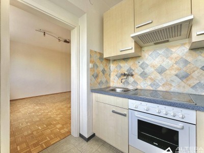 Provisionsfrei!! Helle Garconniere mit Lift & Keller!!