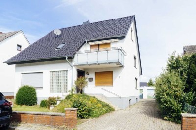 Zweifamilien- oder Einfamilienhaus: Viel Platz in begehrter Lage Hellern