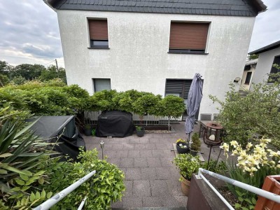 Attraktive und modernisierte 3-Raum-Erdgeschosswohnung mit geh. Innenausstattung mit Balkon