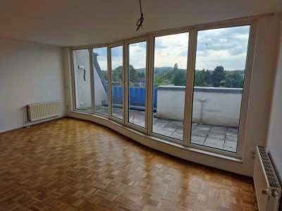 Helle Dachgeschosswohnung mit Ausblick!