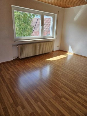3-Zimmer-Dachgeschosswohnung mit EBK in Jettenburg
