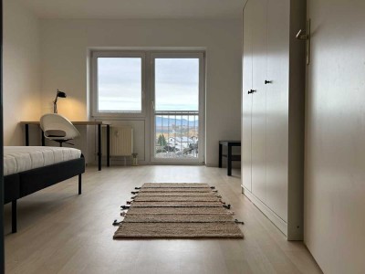 Voll möbliertes, schönes Mikro-Apartment mit toller Aussicht