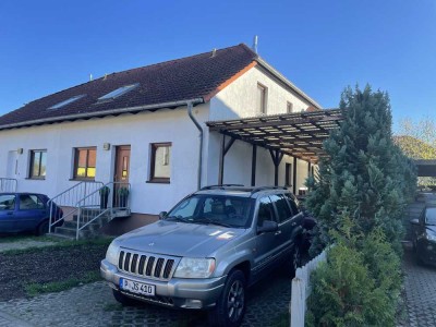 Charmantes Reihenendhaus mit 4,5 Zimmern in Halbe