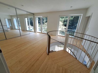 Maisonette-Wohnung wie ein eigenes Haus. Mit 350m² Garten zur Alleinnutzung.