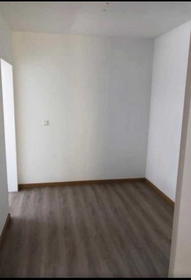 Geräumige 4-Zimmer Wohnung in Reilingen mit Gäste Wc und Terasse
