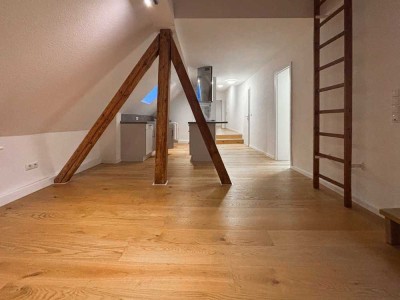 KL - City, außergewöhnliche 3 ZKB Whg., EBK, Tageslichtbad, Gäste-WC, Terrasse