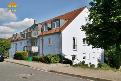 *Herrliches Singlenest über den Dächern von Burkhardtsdorf - Aufzug, Balkon & TG-Stellplatz* + EBK