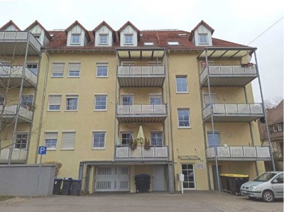 Schöne, energieeffiziente 2-Zimmer-Wohnung mit Terrasse, Tiefgaragen-Stellplatz und Einbauküche