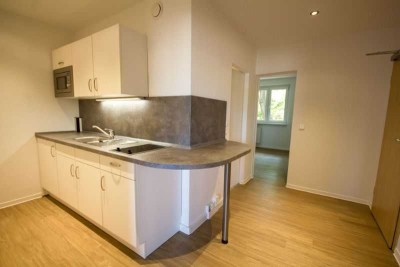 4-Raumwohnung mit Einbauküche im Zentrum von Halle!
