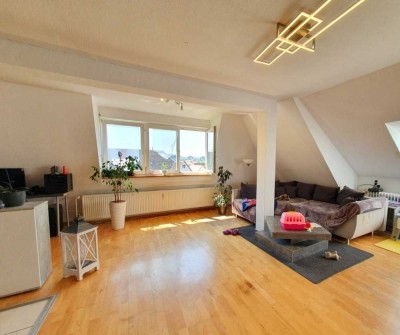 Löffingen: Traumhafte 3-Zimmer-Wohnung mit XL-Studio & überdachtem Balkon – Jetzt schnell sein!