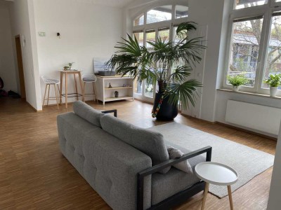 BEFRISTET für 1 Jahr: Möblierte, schöne Altbau-5-Zimmer-Loft-Wohnung in ruhiger Lage in Berlin Mitte