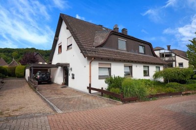 Schöne Doppelhaushälfte in bester Lage von Hagen-Holthausen, Garage, Carport, Kamin und