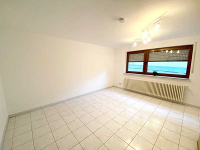 Sehr gut ausgestattete 1-Zimmer-Einliegerwohnung AN EINZELPERSON