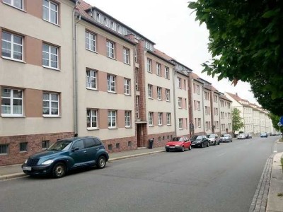 Hübsche Wohnung mit Balkon zum Innenhof im Erdgeschoss sucht Nachmieter!