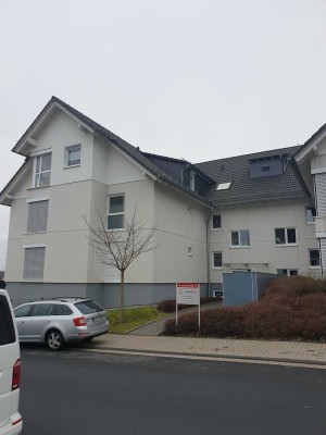 Exklusive Neubauwohnung, helle, moderne u. barrierefreie 4 -ZKB-Whg. Nr. 6
