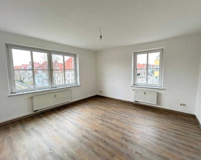 Geräumige 2 Zimmer Wohnung in Citynähe mit Einbauküche!!