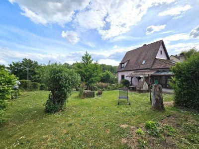 Einfamilienhaus mit Geschichte und Zukunft – Großes Grundstück, vielseitig nutzbar