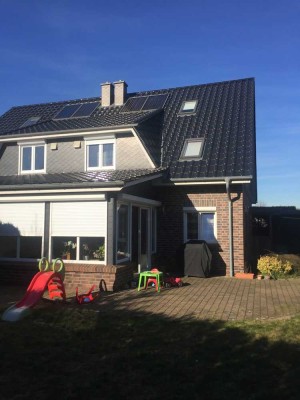 Wunderschöne, familiengerechte Haushälfte mit perfekter Infrastruktur