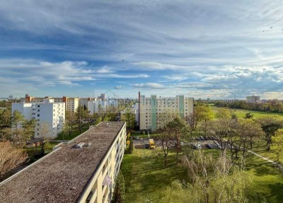 Besichtigung 10.9. - Bergblick vom Balkon / bezugsfrei / 3 Zimmer Dachgeschosswohnung