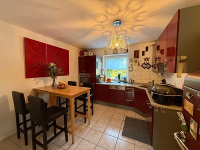 Kein Makler! Charmantes Reihenmittelhaus mit Garten, Garage und Außenstellplatz – Ruhige Lage in DAH