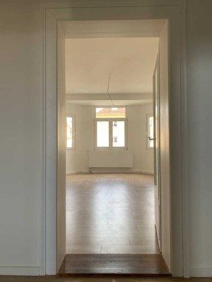 3-Zimmer Altbau Wohnung mit Balkon im 3. OG in Nürnberg-Glockenhof