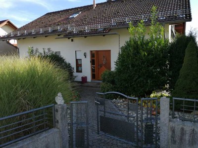 Geräumiges Einfamilienhaus mit Alpenblick und Sauna in Bad Griesbach