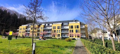 IMA-Immobilien bietet eine 2 Zimmer Wohnung mit Balkon und Stellplatz