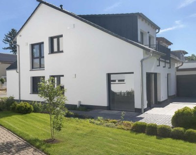 Erstbezug in heller Maisonettewohnung mit Galerie – Neubau im Effizienzhaus 40 im Frankfurter Berg