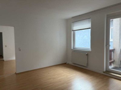 Helle 2-Zimmer-Wohnung im 2. OG mit Balkon in Heilbronner Kernstadt