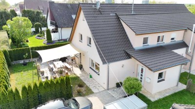 Schönes Haus zur Miete, 155 m² - 4.0 Zi., EBK, Garten, Garage, Carport, Holzofen, 2 Bäder