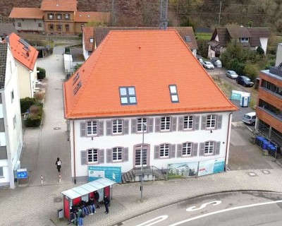 Leben mit Charakter - Einzigartige 3-Zimmer-Wohnung mit historischem Flair und modernen Akzenten!