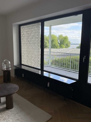 Erstbezug nach Sanierung mit Elbblick
