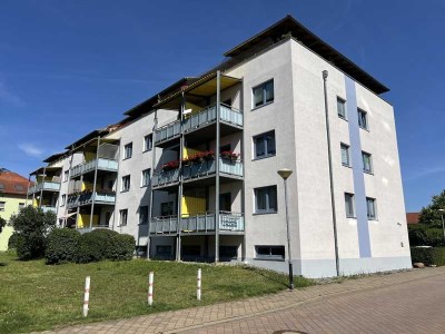 Wunderschöne 2 Zimmer Wohnung mit Balkon in ruhiger Lage.