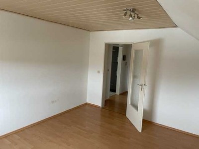 2-Zimmer-Wohnung mit Einbauküche und Carport-Stellplatz - TOP Kapitalanlage