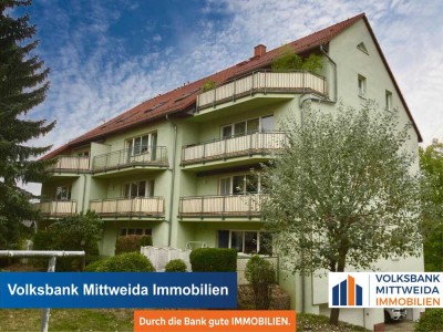Helle 2-Raum-Wohnung mit Terrasse und Stellplatz! Einbauküche möglich!