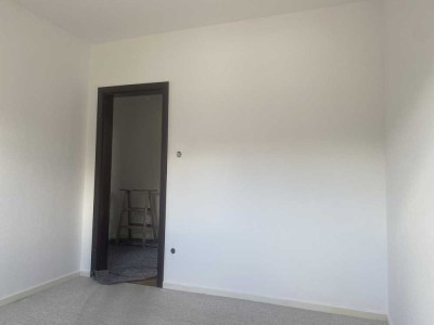 Vollständig renovierte 3-Raum-Wohnung mit Balkon in Hildesheim