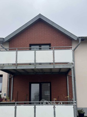 Schöne helle 2,5 Zimmer Wohnung