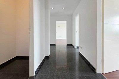 Attraktive 2-Zimmer-Wohnung mit Loggia und Fernblick in Moosach
