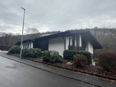 Schönes 1-Familienhaus mit Einliegerwohnung in ruhiger Lage von Rodalben!