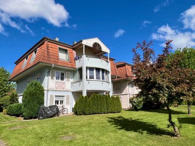 Bezugsfrei ab dem 01.03.2026 - Stilvolles Wohnen mit Blick ins Grüne –