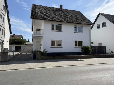 Frisch saniertes 1-3 Familienhaus mit riesigen Garten Provisionsfrei!!