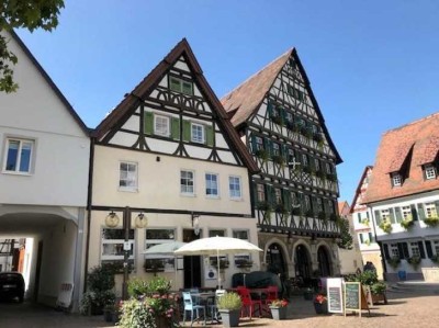 Geräumige 7-Zimmer-Maisonette-Wohnung im zentrum von Pfullingen