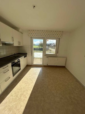 schöne 3 Zimmer Wohnung mit gratis Garage in Reckingen