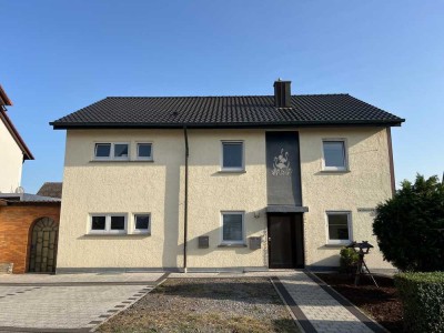 Ein-(Zwei)-Familienhaus mit großem Garten in Brettach