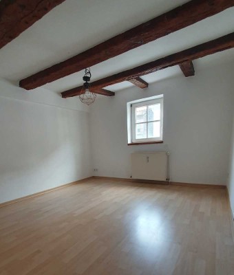 2 Zimmer Wohnung - 50 m² - Wohnen mit Charakter – Niedrige Deckenhöhen