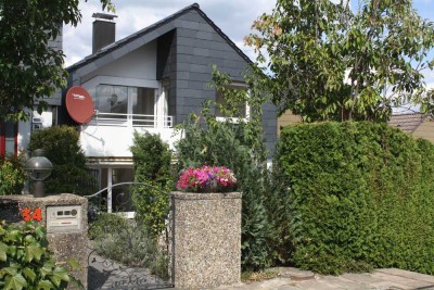Schönes Haus mit fünf Zimmern in Esslingen (Kreis),  in idyllischer Lage von Aichwald