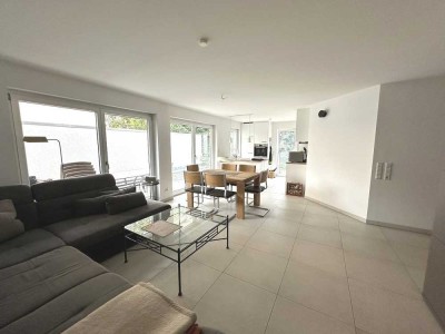 Kapitalanlage - Moderne 4-Zi.-Whg. mit Garten und TG-Stellplatz in Unterensingen