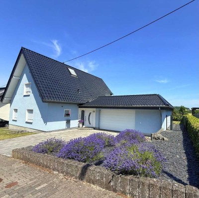 Freistehendes Einfamilienhaus mit Doppelgarage in wunderschöner ruhiger Lage in Wehr